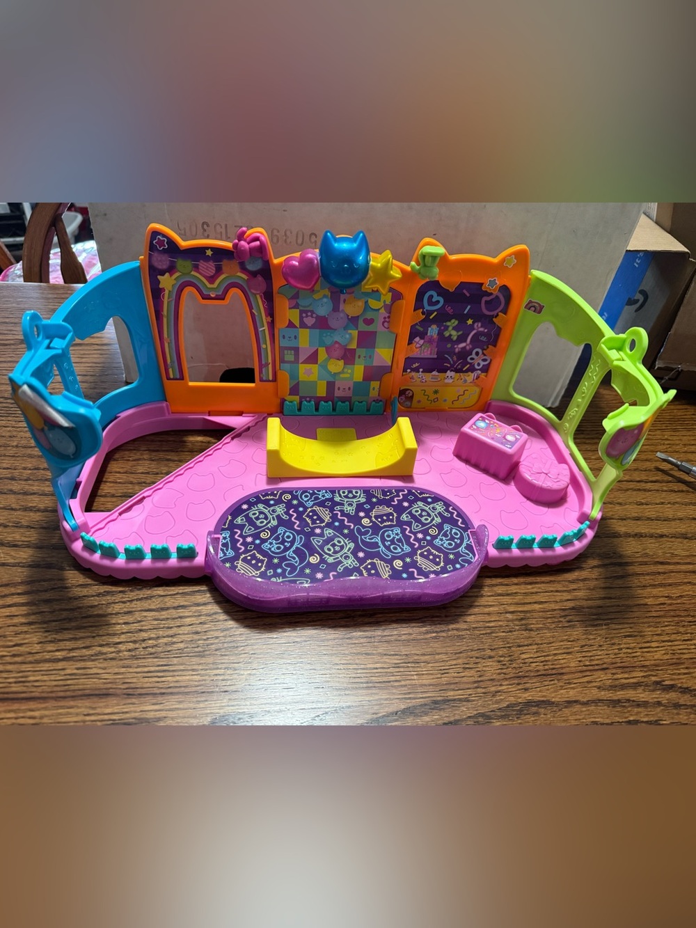 Gabbys dollhouse top Kids Playset Stage with Pink, Purple, Yellow & Blue Accents